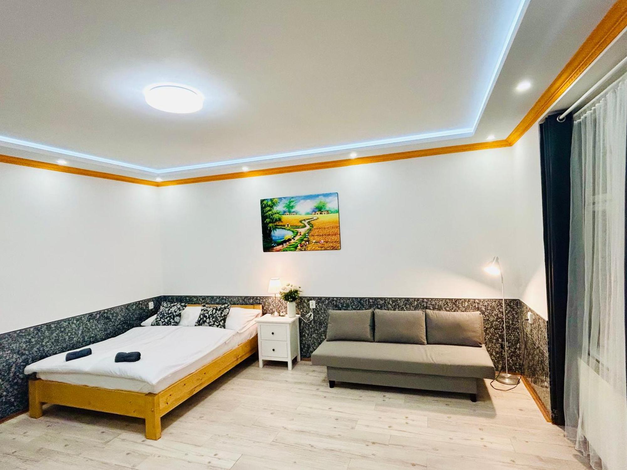 Modern Spacious Apartment In Center Prag Exterior foto